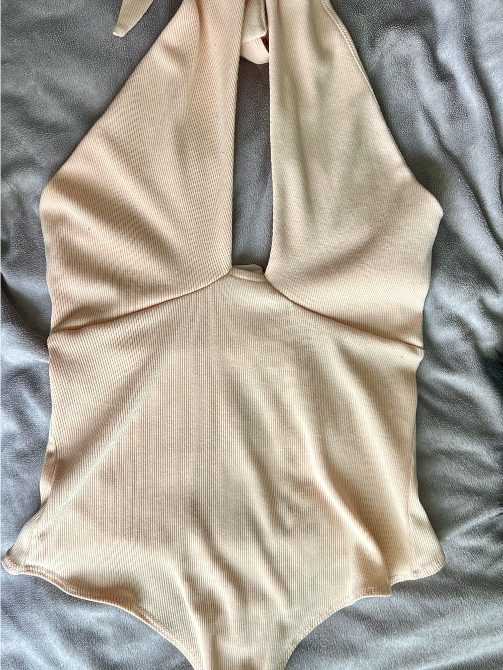 Le Lis Ribbed Halter Bodysuit in Peach